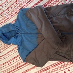 DISNEY PARKS AUTHENTIC WINDBREAKER